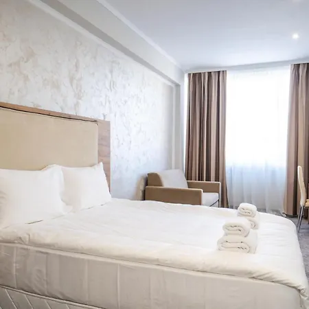 ホテル Hotel City Sandanski 2*