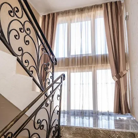 ホテル Hotel City Sandanski 2*