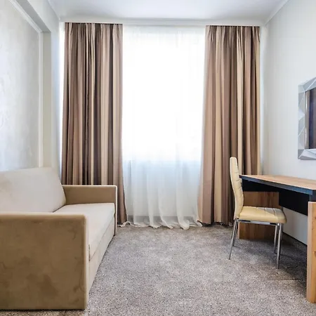 ホテル Hotel City Sandanski 2*