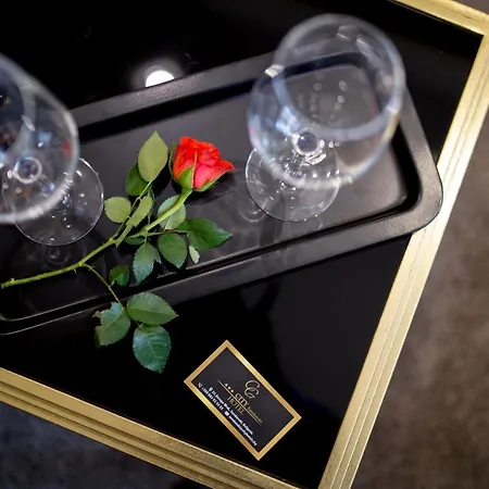 فندق Hotel City Sandanski 2*