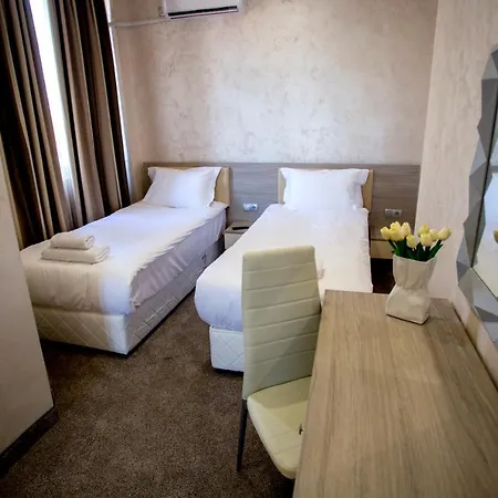 Hotel City Sandanski ホテル サンダンスキ
