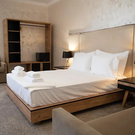 Hotel City Sandanski فندق 2*