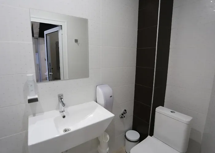 Hotel City Sandanski מלון 2*